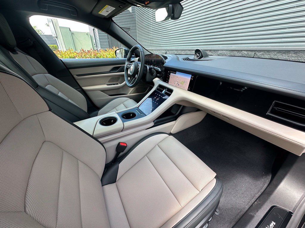 Used 2026 Porsche Taycan AWD/4WD image 39