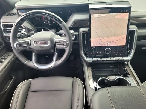 New 2026 GMC Yukon XL Elevation w/ Elevation Premium Package AWD/4WD image 7