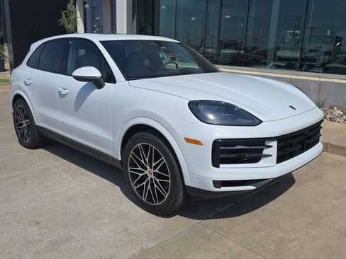 New 2026 Porsche Cayenne AWD/4WD image 9