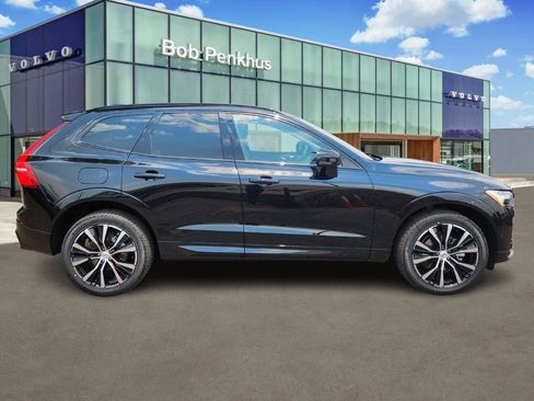 New 2025 Volvo XC60 B5 Plus w/ Protection Package Premier image 24