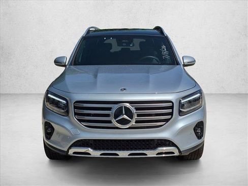 Used 2026 Mercedes-Benz GLB 250 image 2