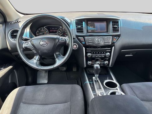 Used 2015 Nissan Pathfinder SV AWD/4WD image 7