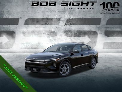 New 2025 Kia K4 LXS