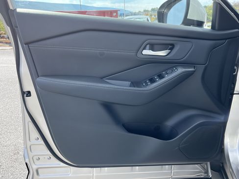 New 2026 Nissan Rogue SV w/ SV Premium Package image 18