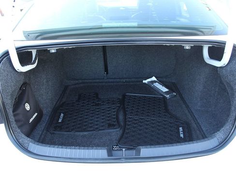 Used 2019 Volkswagen Jetta SEL Premium FWD image 31