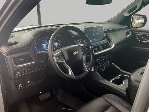 Used 2024 Chevrolet Tahoe LT w/ Luxury Package RWD image 16