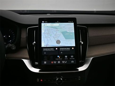 New 2026 Volvo XC90 B6 Plus w/ Protection Package Premier image 13