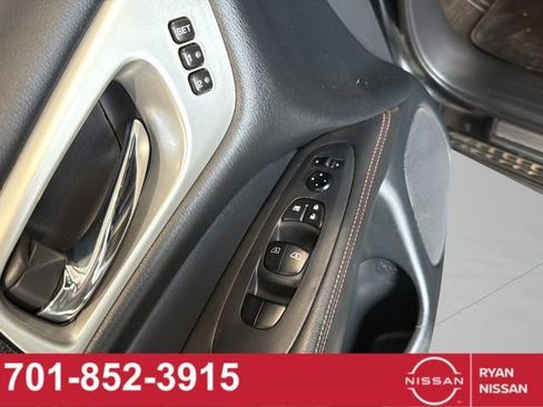 Certified 2020 Nissan Pathfinder SL image 35