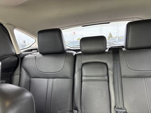 Used 2012 Ford Focus Titanium FWD image 15