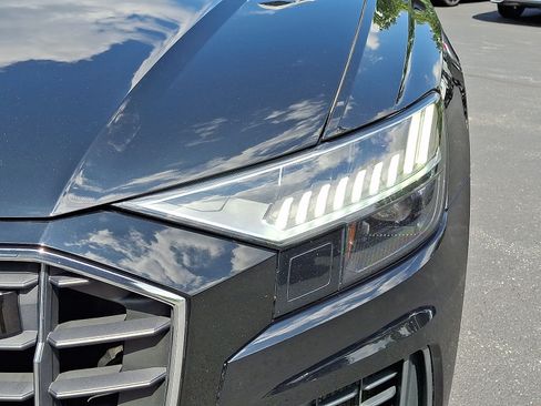 Used 2021 Audi Q8 Premium Plus w/ Premium Plus Package AWD/4WD image 9