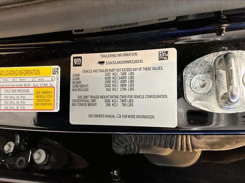 Used 2022 GMC Yukon SLE w/ Gmc Pro Safety Plus Package image 33