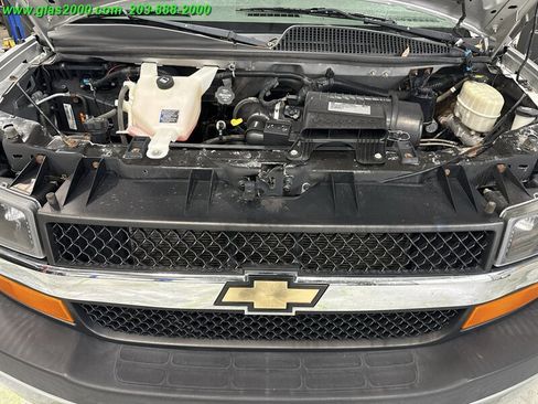 Used 2017 Chevrolet Express 3500 LT w/ LT Preferred Equipment Group image 12