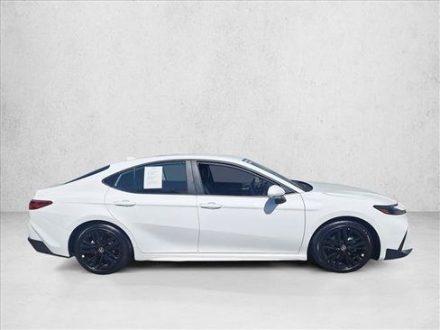 Certified 2025 Toyota Camry SE FWD image 4