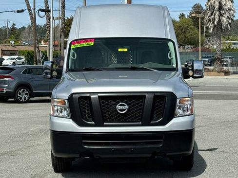 Used 2019 Nissan NV 3500 SV w/ Back Door Glass Package RWD image 9