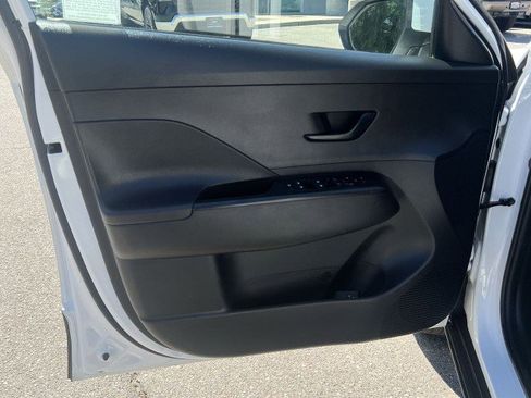 Used 2024 Hyundai Kona SEL image 21