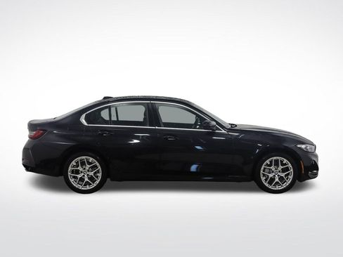 Used 2025 BMW 330i xDrive Sedan w/ Premium Package AWD/4WD image 6