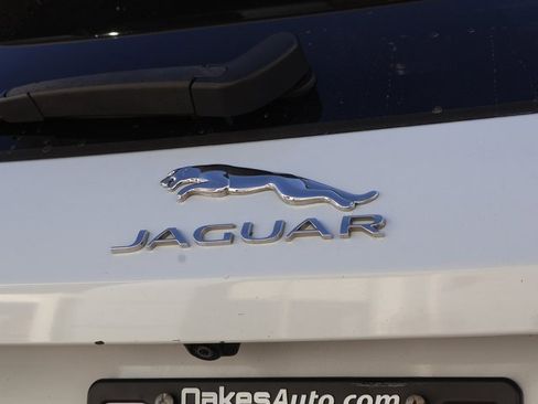 Used 2017 Jaguar F-PACE Prestige image 14