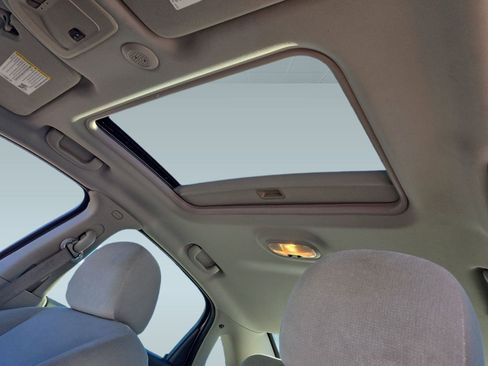 Used 2015 Chevrolet Impala LT w/ LT Sunroof Package image 12