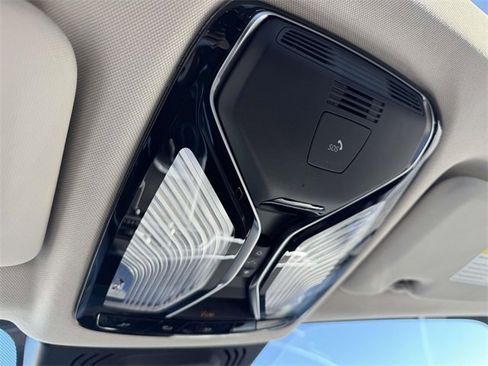 Used 2021 BMW X7 xDrive40i w/ Premium Package image 26