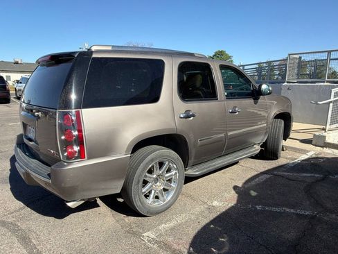 Used 2013 GMC Yukon Denali AWD/4WD image 5
