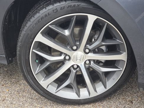 Used 2022 Honda Civic Touring image 11