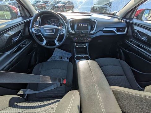 Used 2024 GMC Terrain SLE w/ Driver Convenience Package image 31
