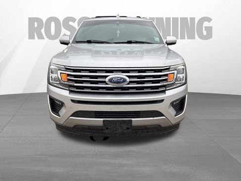 Used 2019 Ford Expedition XLT w/ Equipment Group 202A RWD image 2