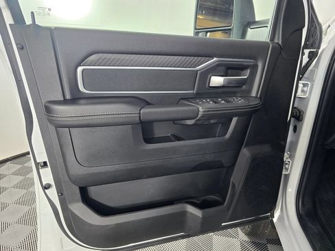 New 2026 RAM 3500 Big Horn AWD/4WD image 17