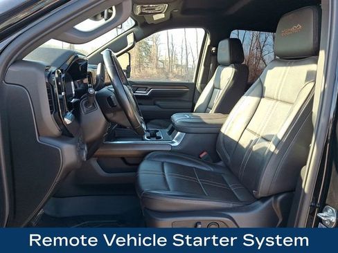 Used 2025 Chevrolet Silverado 3500 High Country image 17