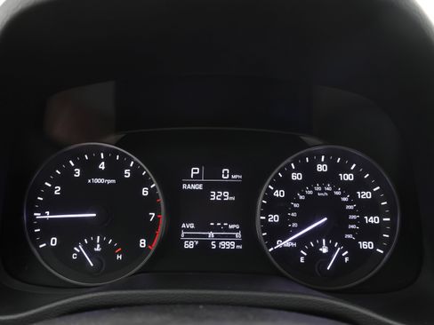 Used 2018 Hyundai Elantra SE FWD image 11