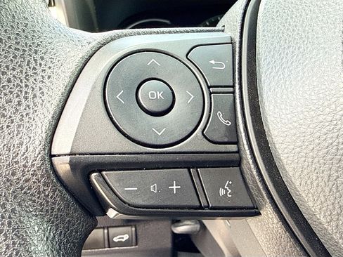 Used 2024 Toyota RAV4 XLE w/ Convenience Package image 38