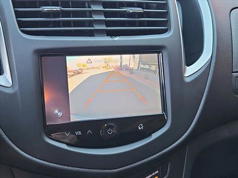 Used 2016 Chevrolet Trax LS image 16