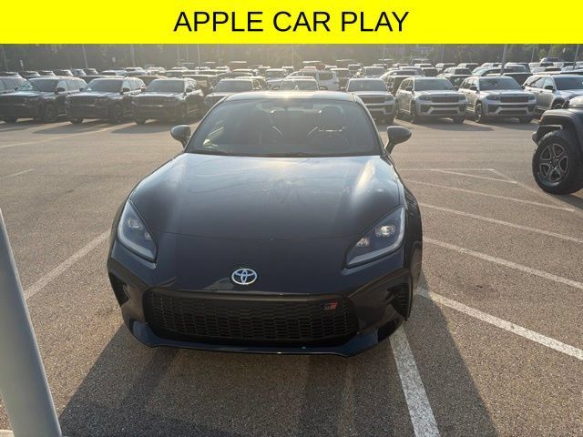 Used 2026 Toyota GR86 Premium w/ ALL Weather Mat Package (TMS) RWD image 2