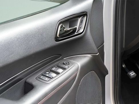 Used 2021 Dodge Durango R/T AWD/4WD image 30