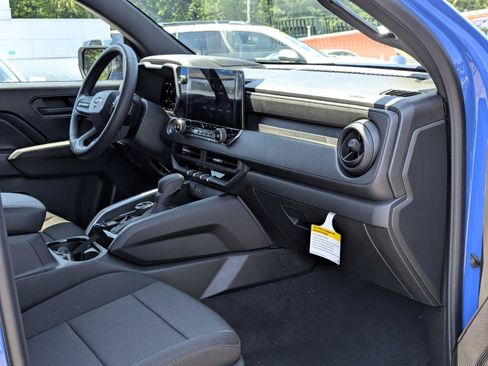 New 2026 Chevrolet Colorado Trail Boss AWD/4WD image 16