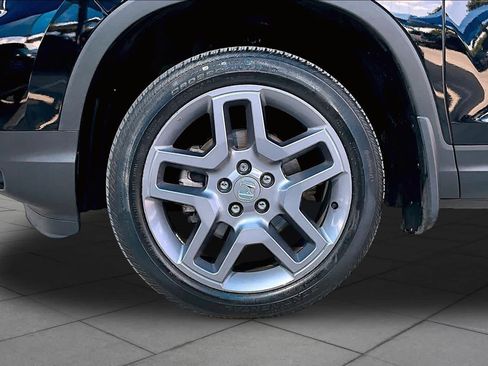 Used 2022 Honda Passport EX-L image 11