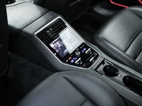 Certified 2022 Porsche Panamera 4S image 28