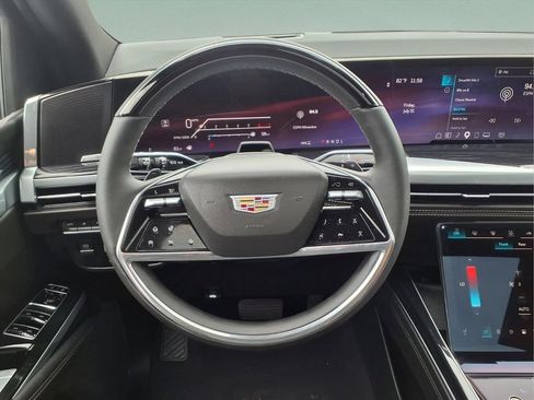 Certified 2026 Cadillac Escalade ESV Sport w/ LPO, ONYX Package AWD/4WD image 19