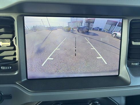 Used 2024 Ford Bronco Big Bend image 15