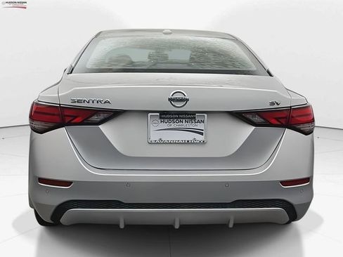 Used 2020 Nissan Sentra SV image 8