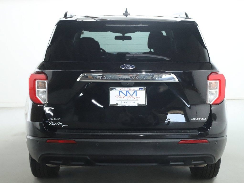 Used 2022 Ford Explorer XLT AWD/4WD image 42