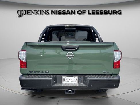 Certified 2024 Nissan Titan SV w/ SV Bronze Edition Package image 7