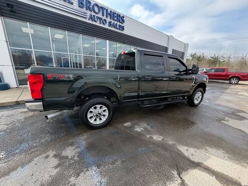 Used 2021 Ford F250 XL w/ STX Appearance Package image 4