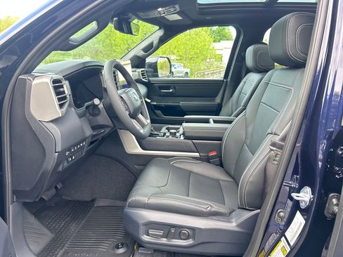 New 2026 Toyota Tundra Limited AWD/4WD image 17