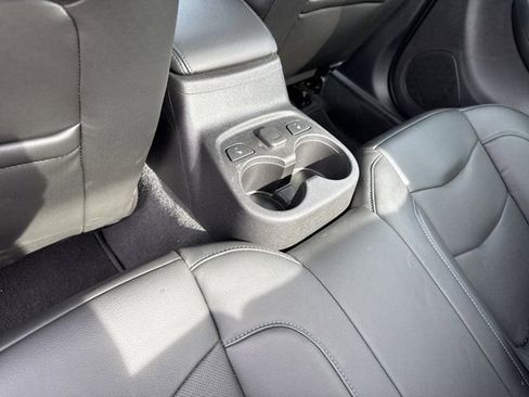 Used 2018 Chevrolet Volt Premier FWD image 17