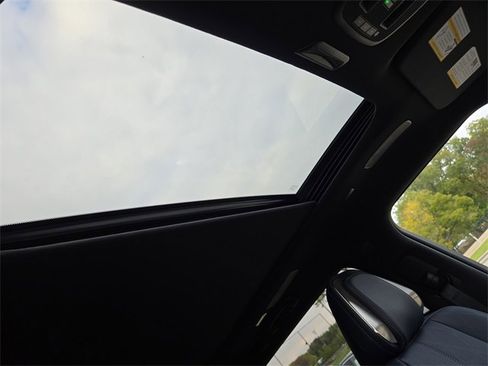 New 2026 INFINITI QX80 4WD w/ Sport Exterior Package image 21