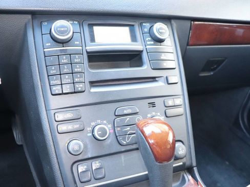 Used 2013 Volvo XC90 3.2 image 26