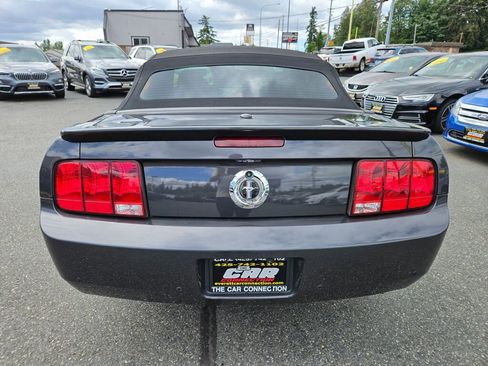 Used 2007 Ford Mustang Premium RWD image 5