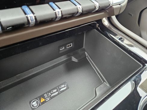 New 2026 GMC Yukon XL Elevation image 19