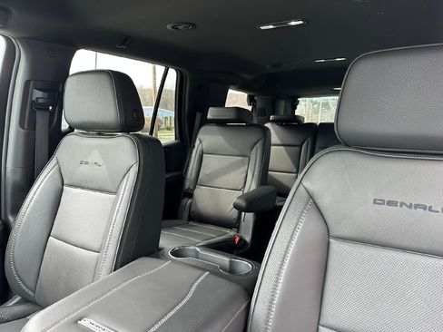 Certified 2025 GMC Yukon Denali AWD/4WD image 15